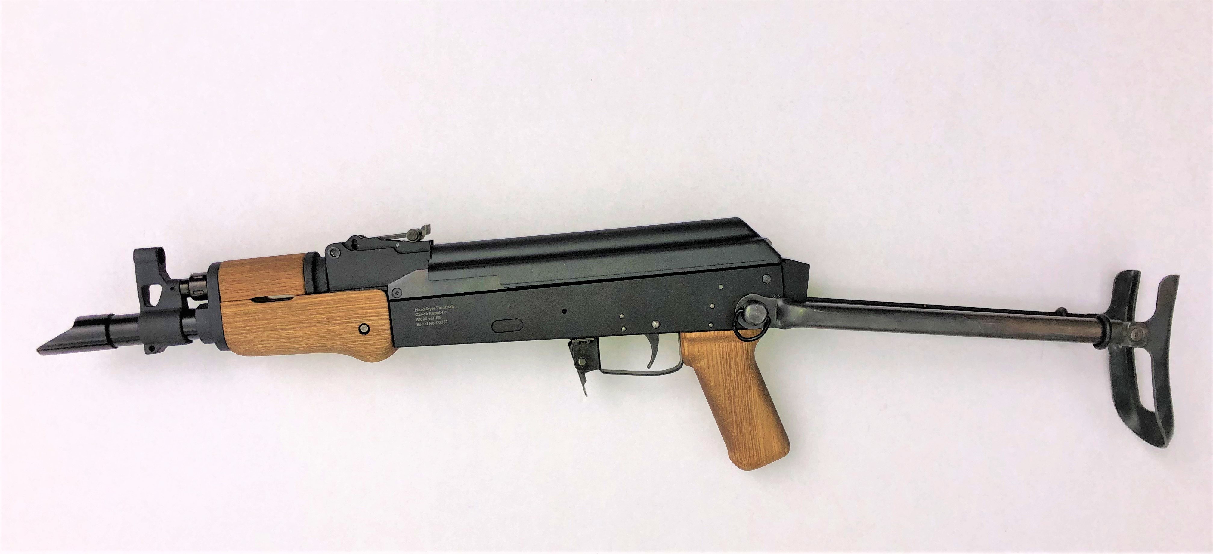  Set AK20 short version - wood, 1+ 6 magazines + extra barrel /                                           Set AK20 verze krátká - dřevo, 1+ 6 zásobníků + hlaveň navíc  